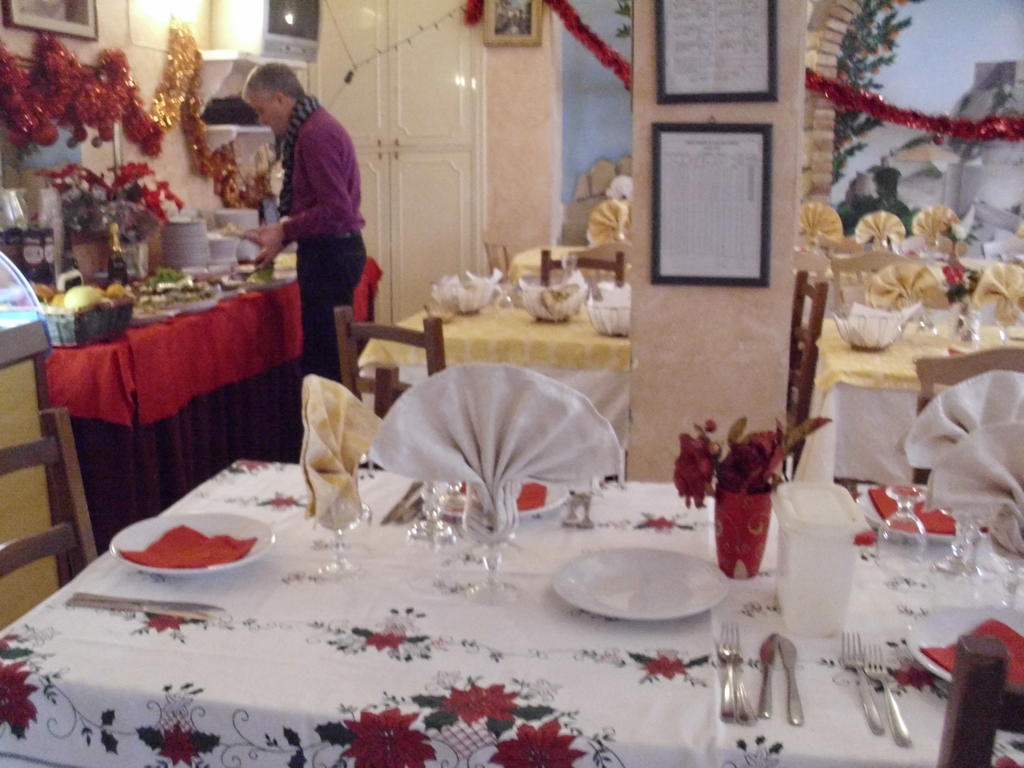 Pensione S. Antonio Ristorante Silvia Furci Siculo Eksteriør bilde