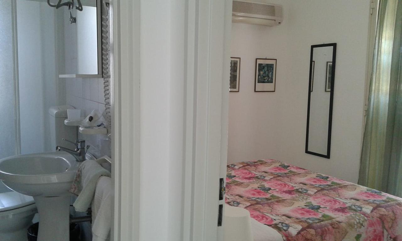 Pensione S. Antonio Ristorante Silvia Furci Siculo Eksteriør bilde